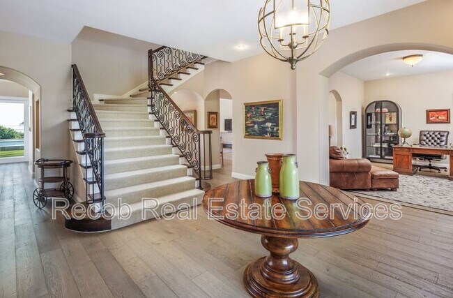 Photo - 3335 Caminito Daniella