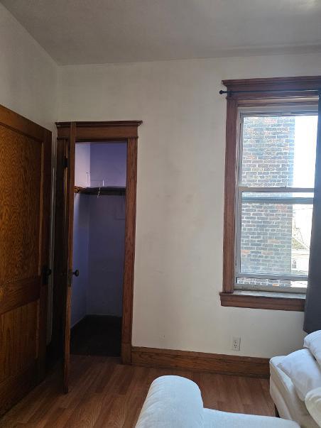 Photo - 931 W 31st St