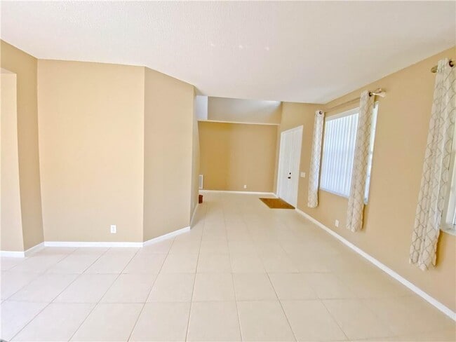 Photo - 1647 Sandpiper Cir
