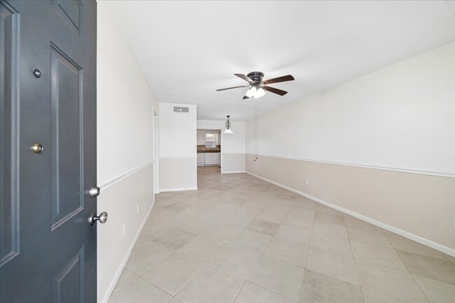 Photo - 66 E Tri Oaks Ln Unit 66