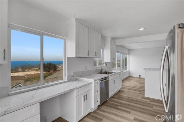 Building Photo - 289 Wave St Rental