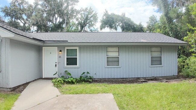 Building Photo - 21 Kandlewood Dr