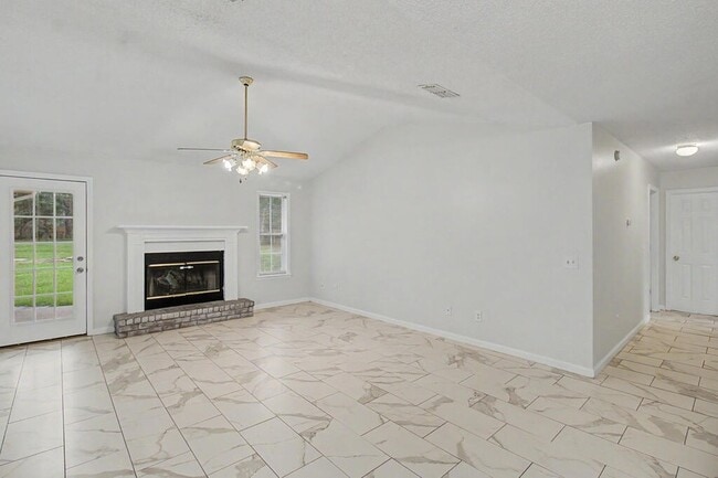 Photo - 340 McCumber Dr