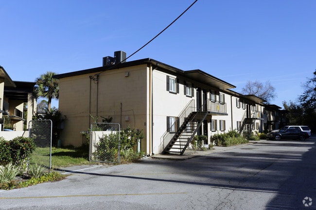 Paloma's Apartments