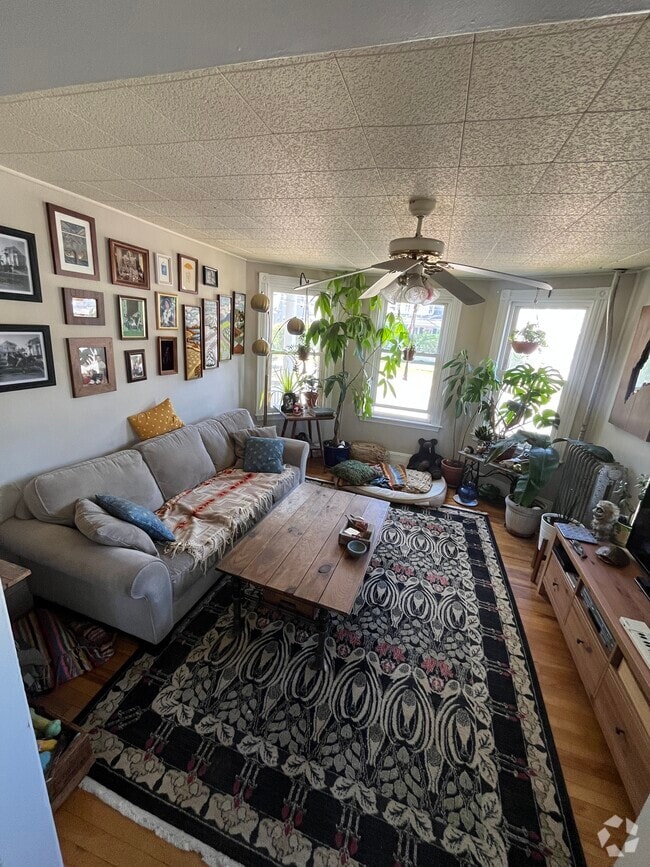 Building Photo - 228 Brighton Ave Unit 1 Rental