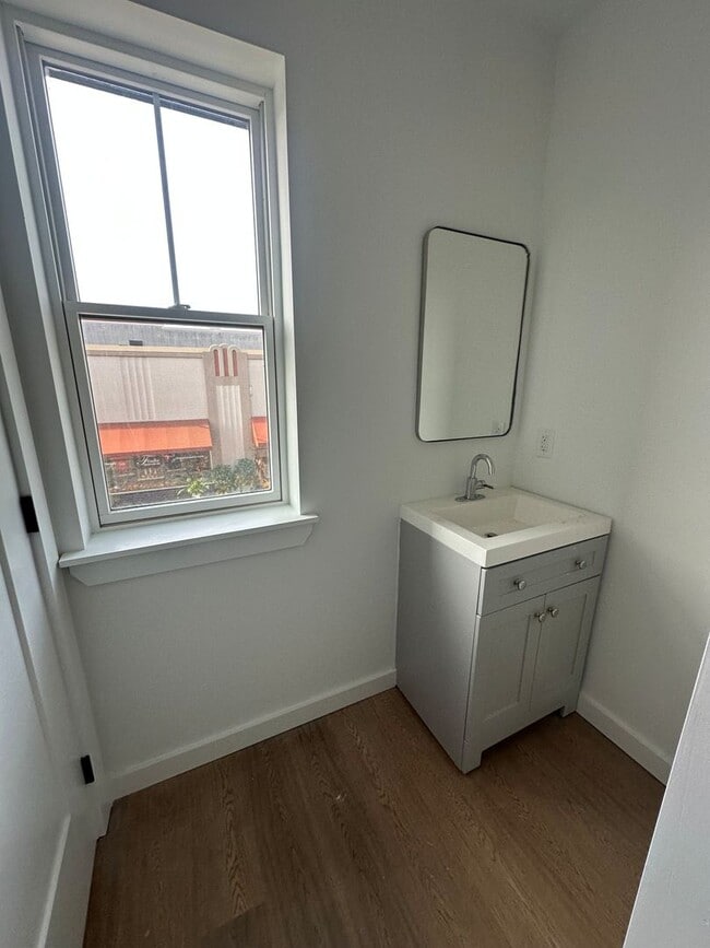 Photo - Welcome to the Oswalds Place Apartments! Unit 723 West Ave - 3rd Floor