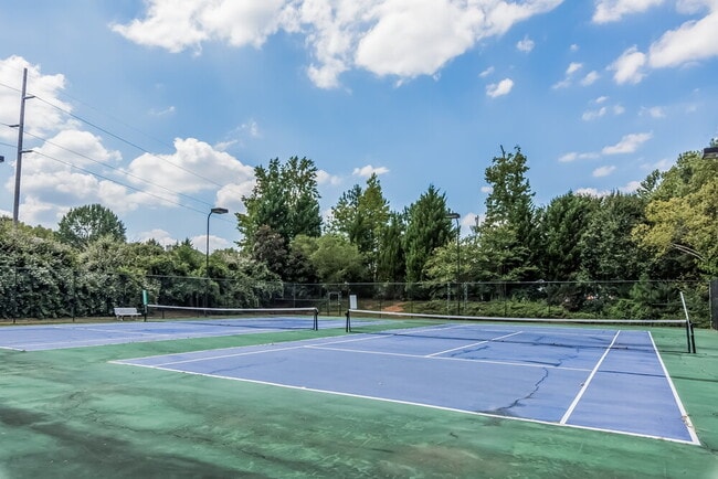 Photo - 4937 Lake Park Ln