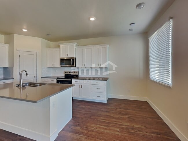 Photo - 1442 E Old Mesquite St