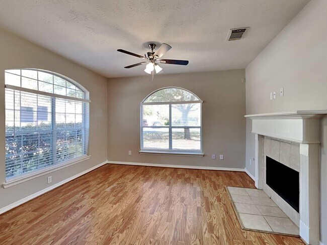 Photo - 28919 Hidden Lake Ct