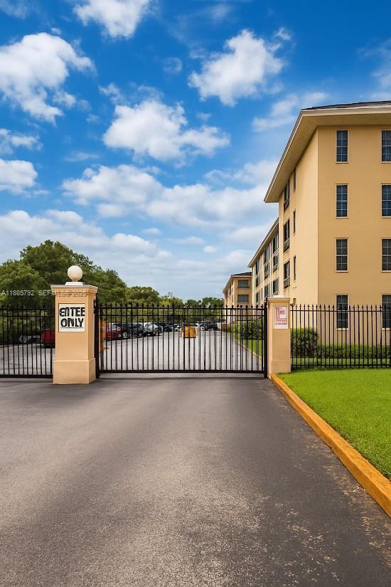 Building Photo - 4848 NW 24th Ct Unit 203