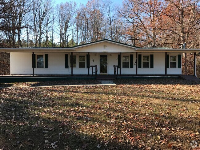 Building Photo - 3BR Home in Maiden on 1.85 Acres