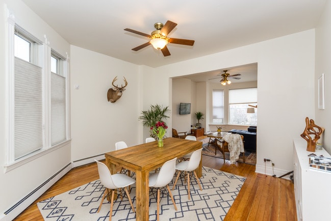 Building Photo - 1365 N Leavitt St Unit 3