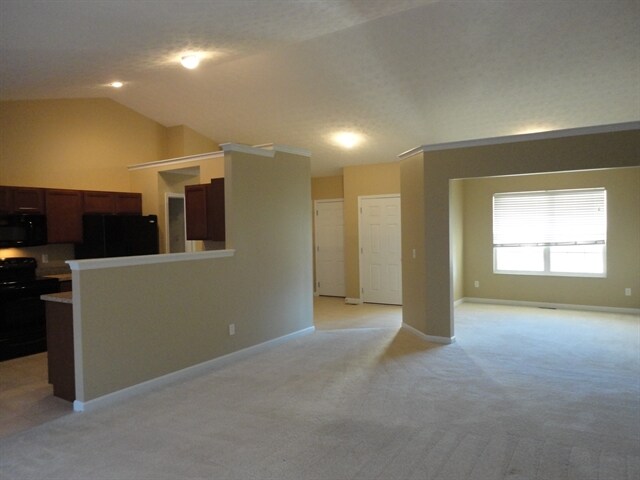 Photo - 596 Jodee Dr