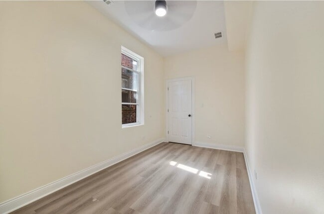 Photo - 5617 S Laflin St Unidad 2