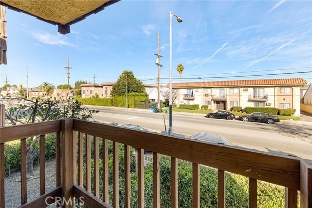 Photo - 13838 Vanowen St