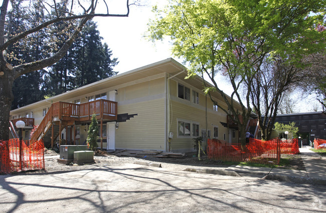 Photo - Duck Country - Wilsonville Heights Apartments
