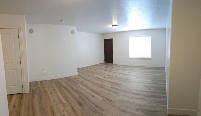 576 Sunflower Rd