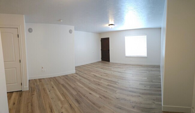 Photo - 3 bed, 1.5 bath Townhome in The Meadows