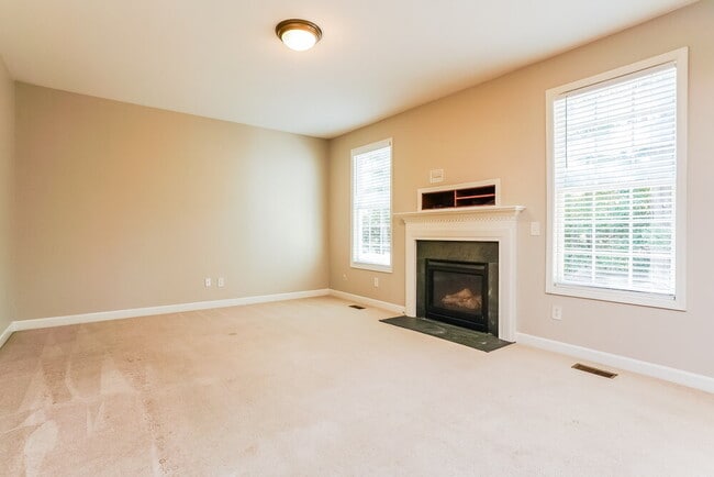 Photo - 1320 Trailing Rose Ct