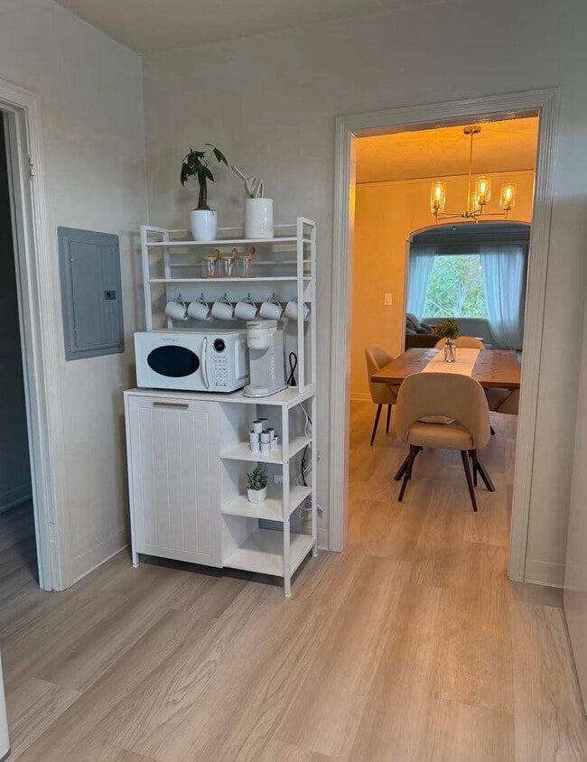 Photo - 417 Front St