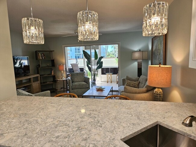 Photo - Seasonal Short-Term Townhouse on Venice Island close to Venice Beach!