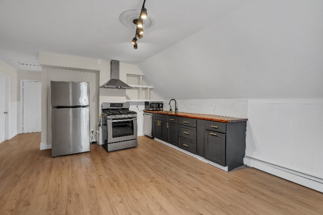 Photo - 77 Vinton St Apartment