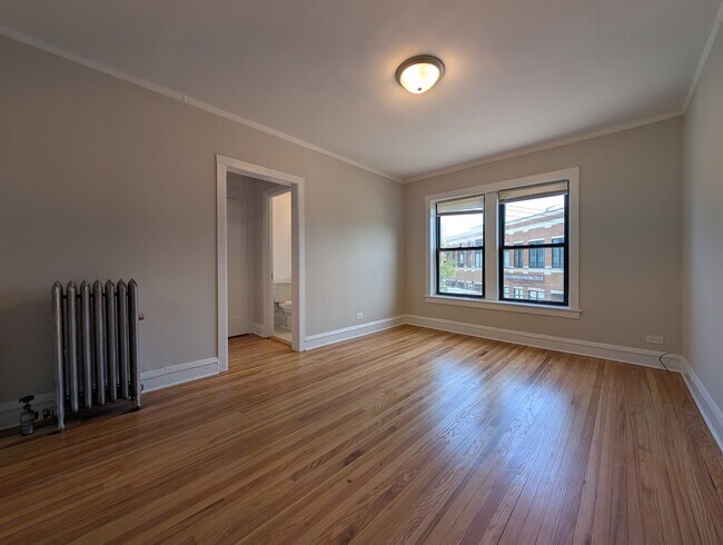 Photo - 2714 N Spaulding Ave Unit 2ii