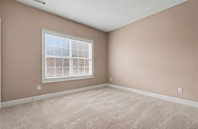 Photo - 608 Enterkin Ct