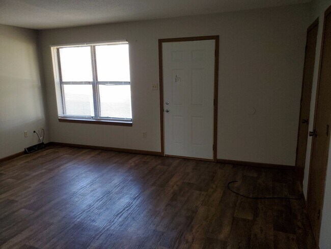 Photo - 1061-1063-1063 S Roseta Ave Unit 1061