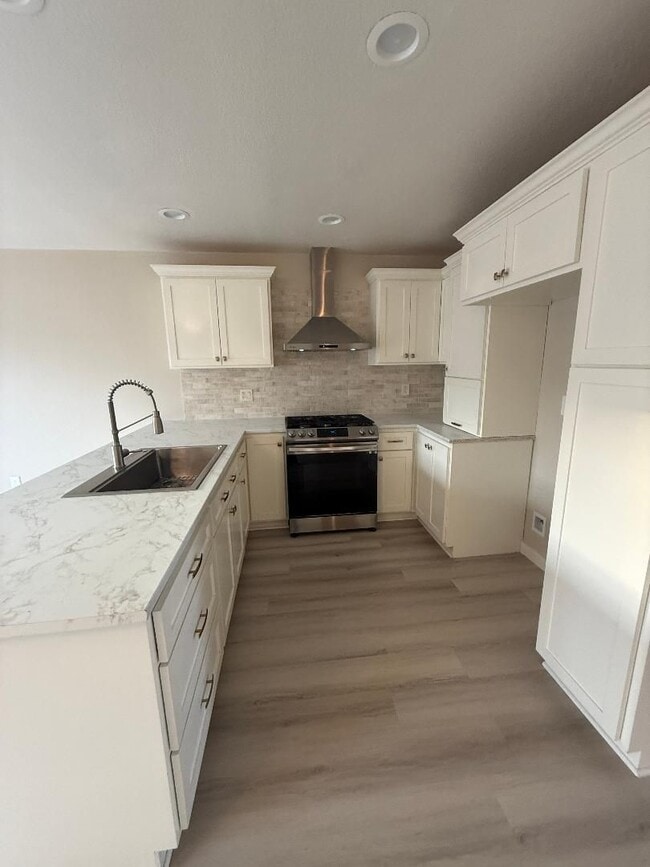 Photo - FOR RENT – Spacious 5 Bed / 3 Bath Home in Calexico!