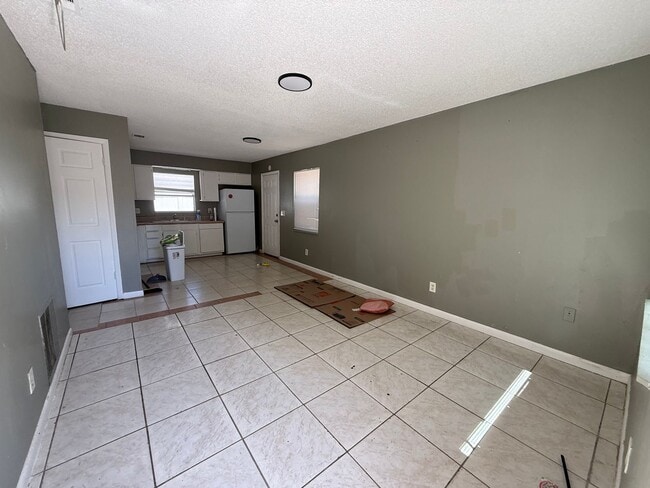 Photo - 1726 E Idell St Unidad B