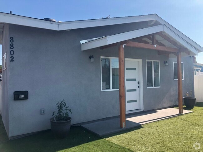 Building Photo - 8802 Kittyhawk Ave Unit 8802 Rental
