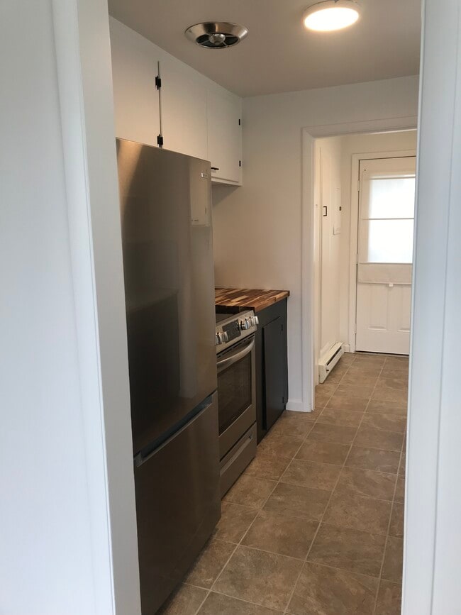Building Photo - 1119 11th St Rental