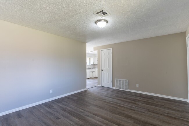 Photo - Updated 4-Bedroom Home in Midwest City with Modern Touches