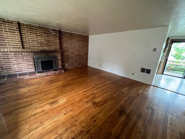 2710 Jefferson St Unit 2710 Jefferson st