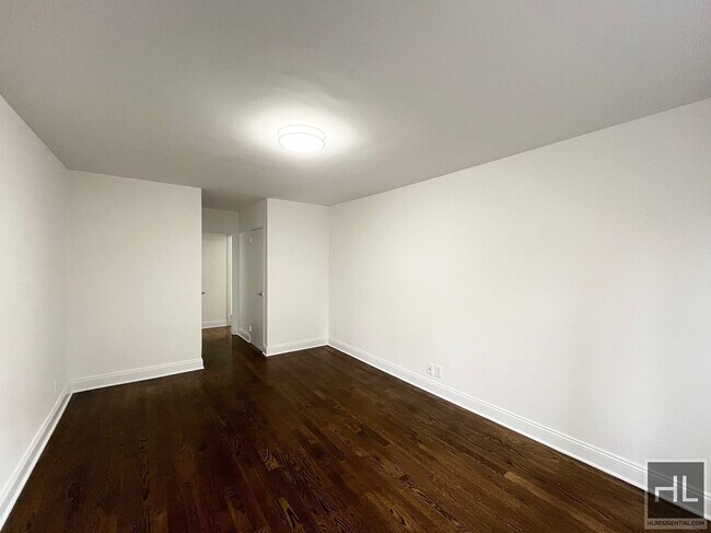 Photo - East 89 Street Unit 4K