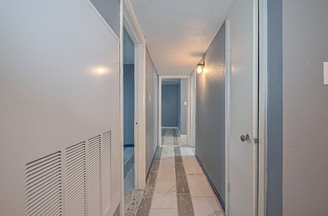 Photo - 12615 Brookglade Cir Unidad 403