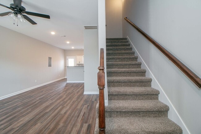 Photo - 1115 Hillwood Dr