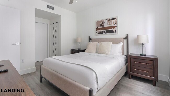 Photo - 1025 E 25th St Unit 628