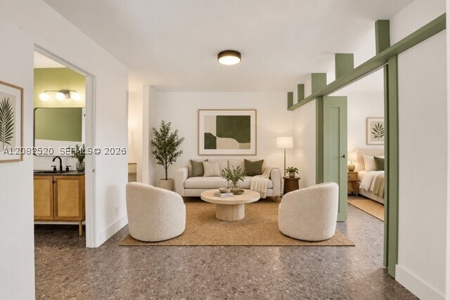 1085 NE 34th St Unit 3