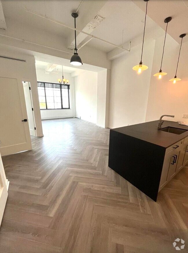 Building Photo - 142 Charles St Unit 204 Rental