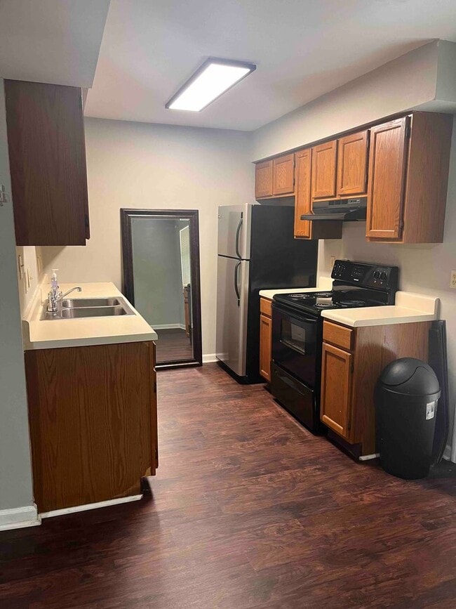 Photo - Knoxville 37918 - 2 bedroom, 2 bath townhome - Contact Susan Niedergeses (865)300-4722