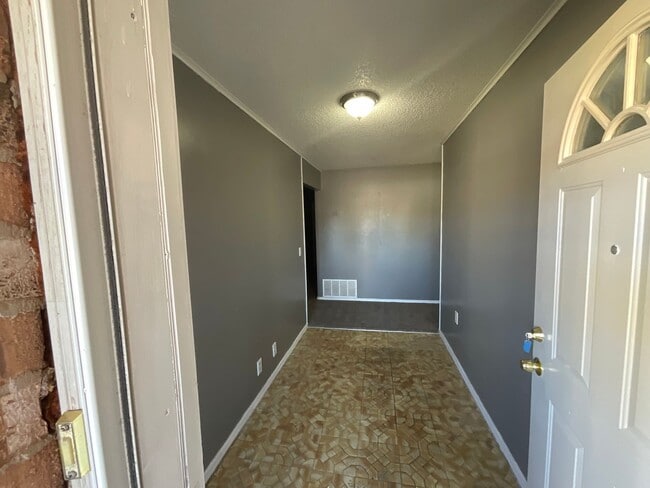 Photo - 3 bed, 2 bath, 2 car garage/2 car carport