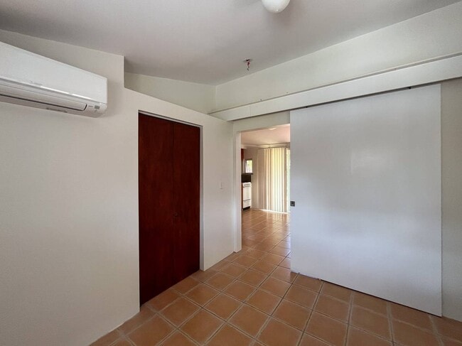 Dormitorio 1 - 2153 Atherton Rd