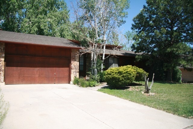 Building Photo - Beautiful 5 Bedroom Ranch Style Home in No...
