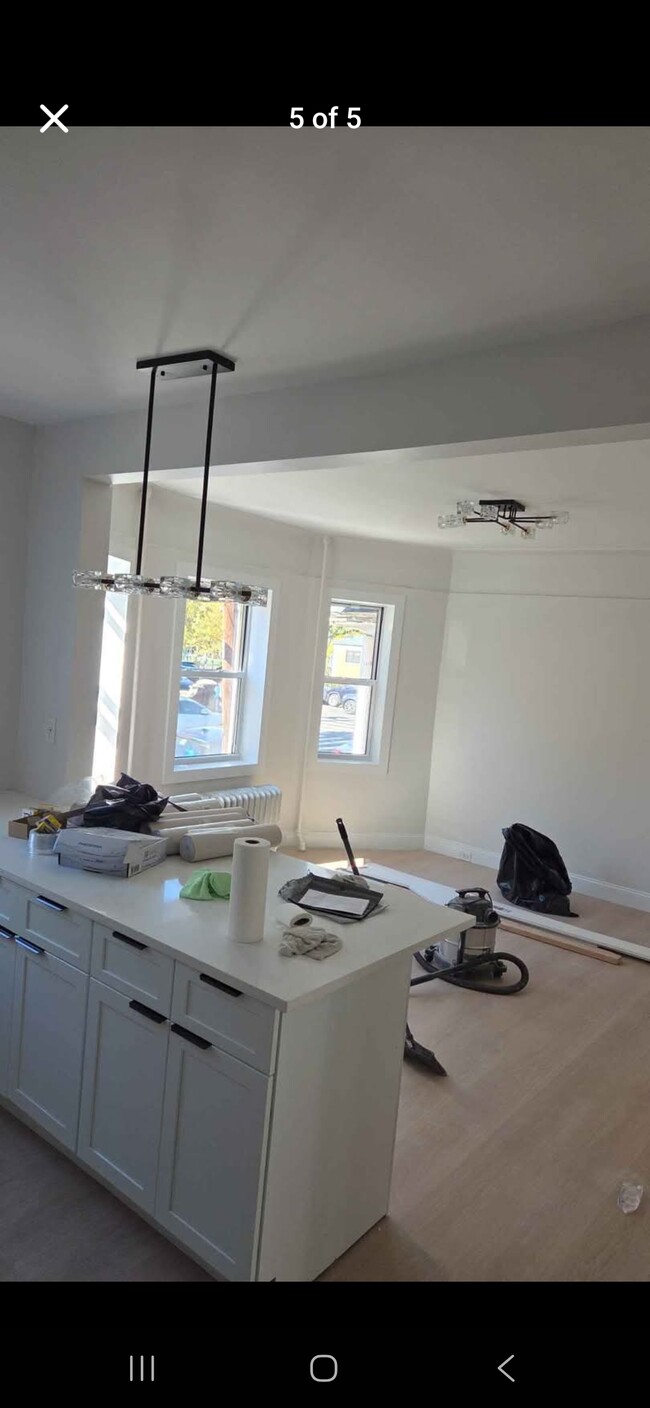 Building Photo - 1508 Avenue S Unit 1R