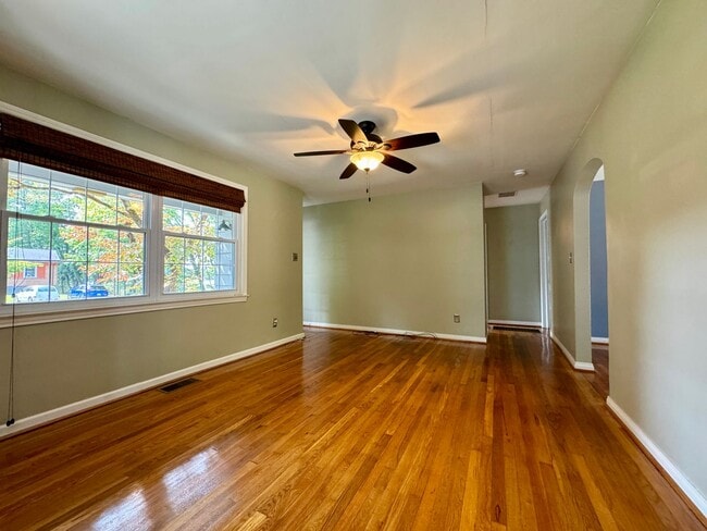 Photo - Quaint Cottage steps Away From VT Campus