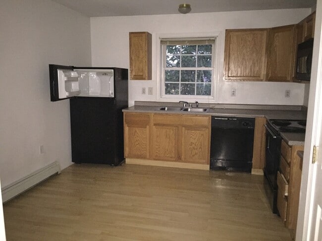 Photo - 13 Meadow St