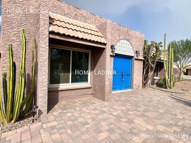Building Photo - 800 W Bentrup St Rental