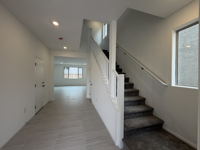 Photo - 7430 Pioneer Way